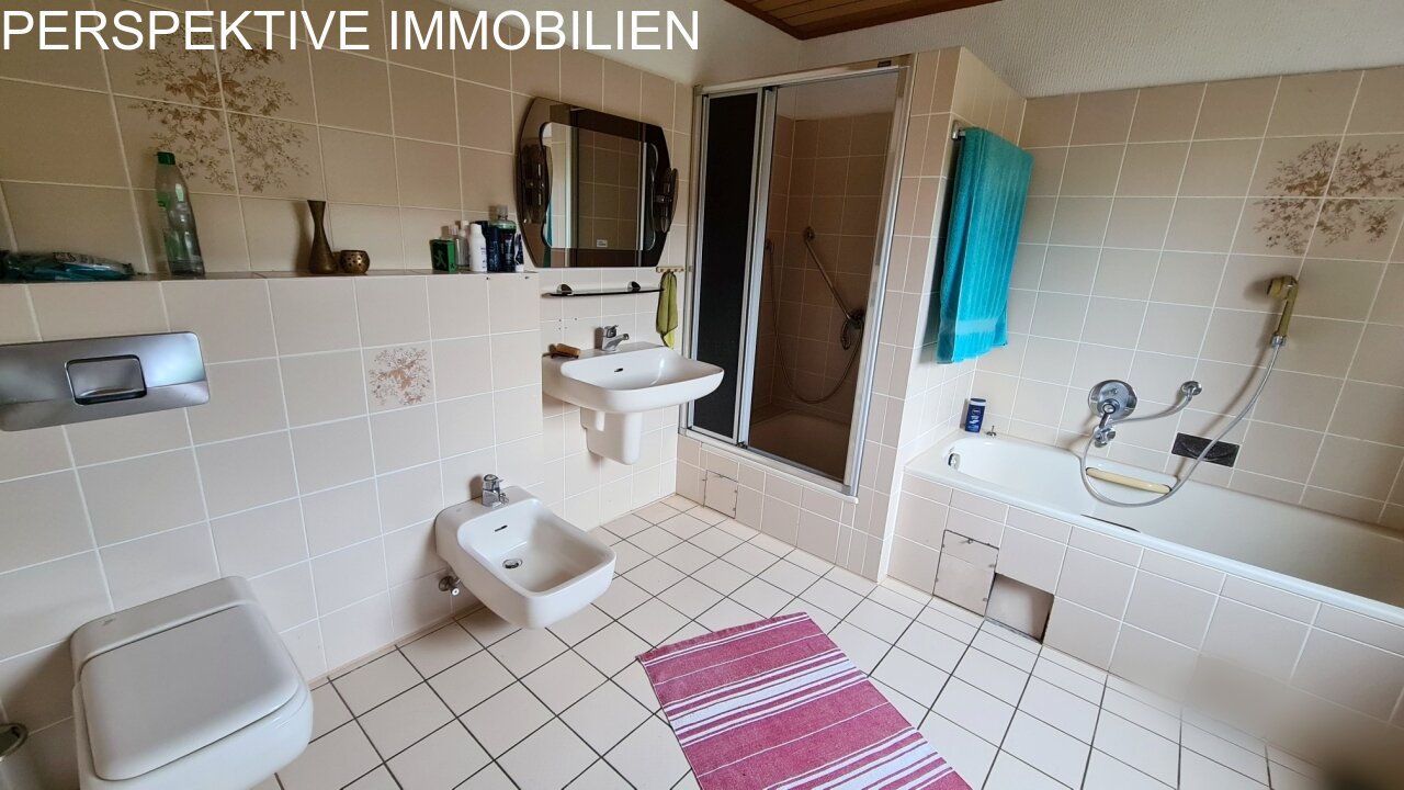 Freistehendes Einfamilienhaus mit herrlichem Ausblick