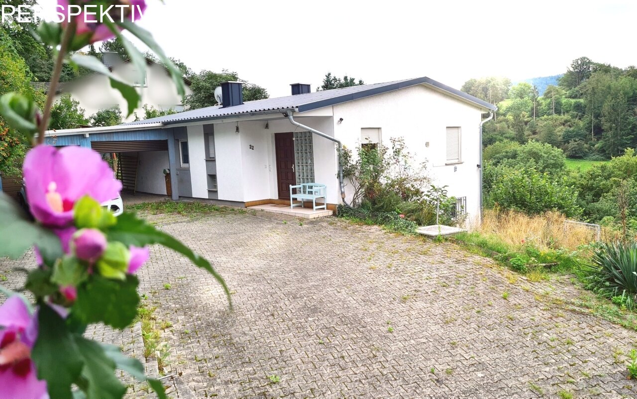 Freistehendes Einfamilienhaus mit herrlichem Ausblick