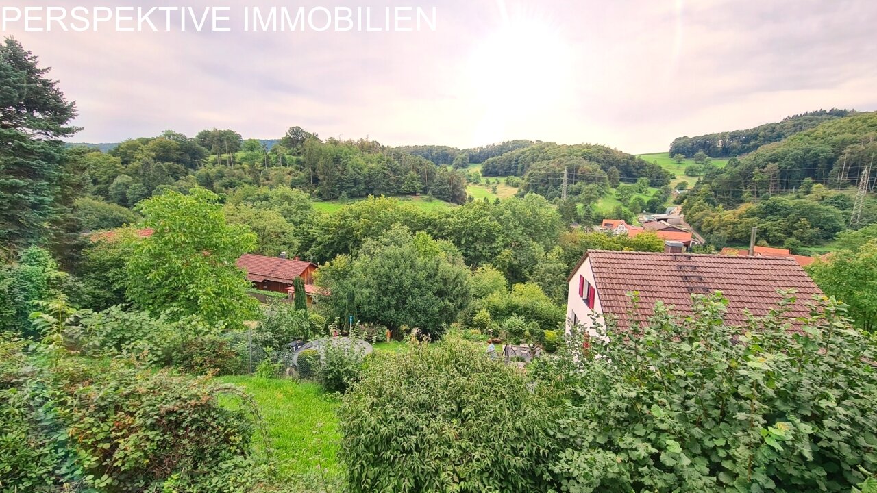 Freistehendes Einfamilienhaus mit herrlichem Ausblick