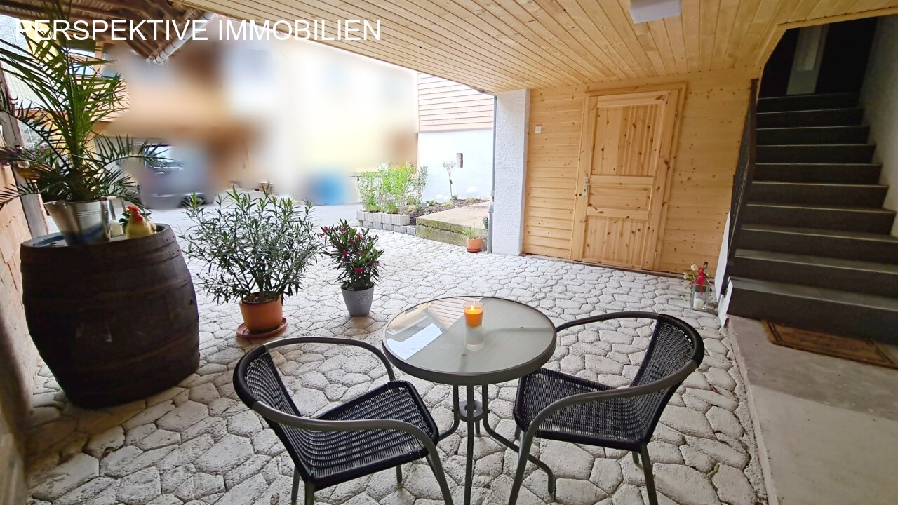 Erstbezug nach Sanierung - bezugsfertiges EFH mit ausbaubarer Scheune und Potential