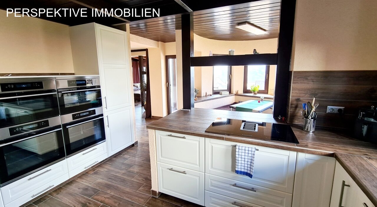 Schicke Villa mit Traumaussicht auf Bad König