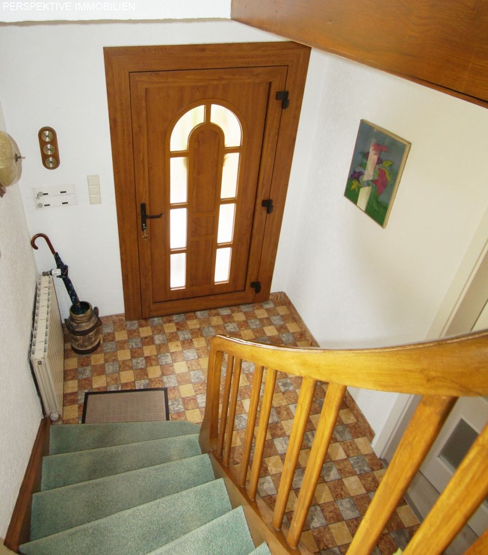 Generationenhaus mit schönem Garten und Doppelgarage, EG barrierefrei