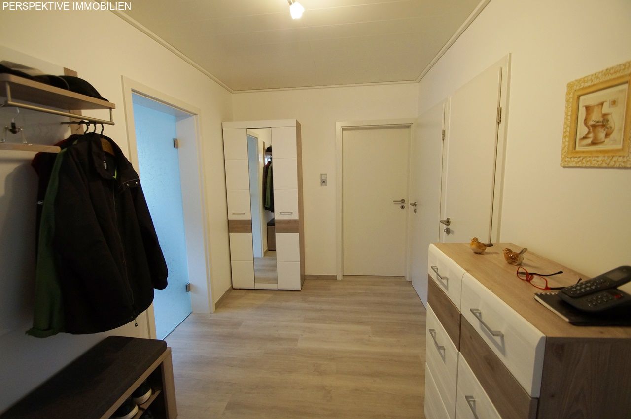 Generationenhaus mit schönem Garten und Doppelgarage, EG barrierefrei