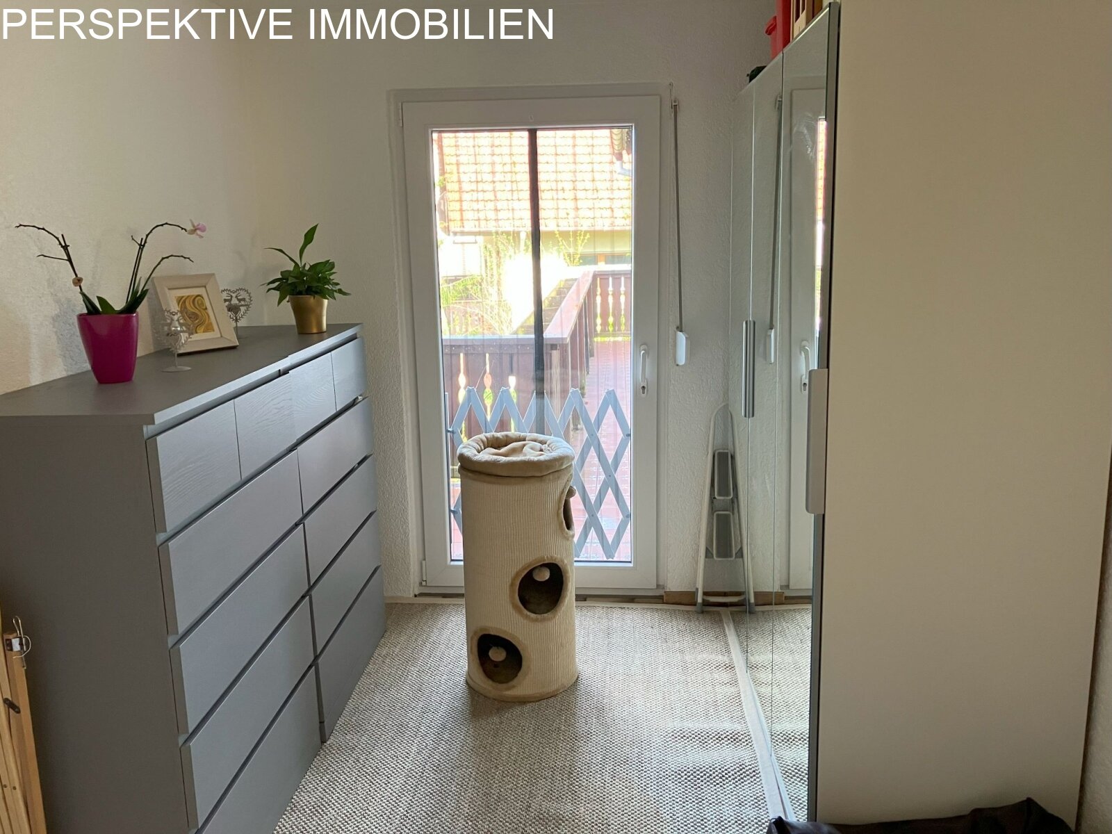 Großzügiges Haus mit Einliegerbereich für Familie u. Beruf