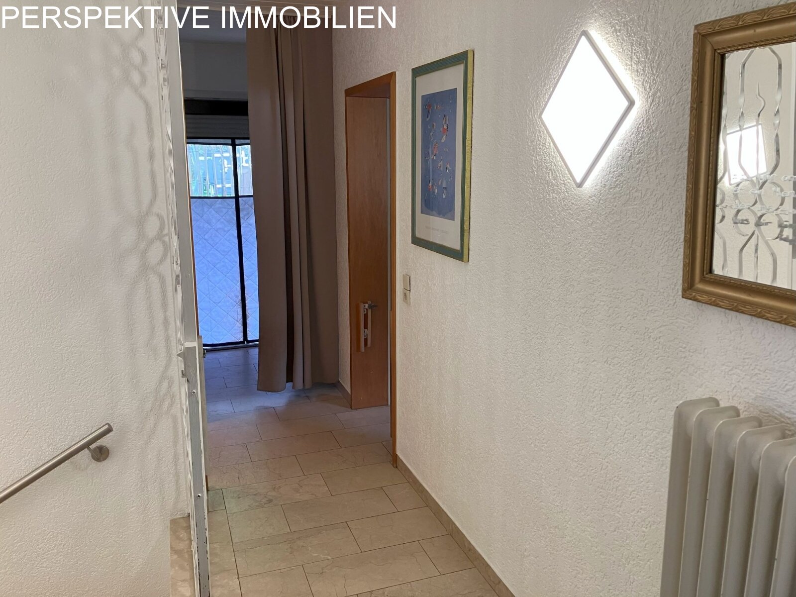 Großzügiges Haus mit Einliegerbereich für Familie u. Beruf