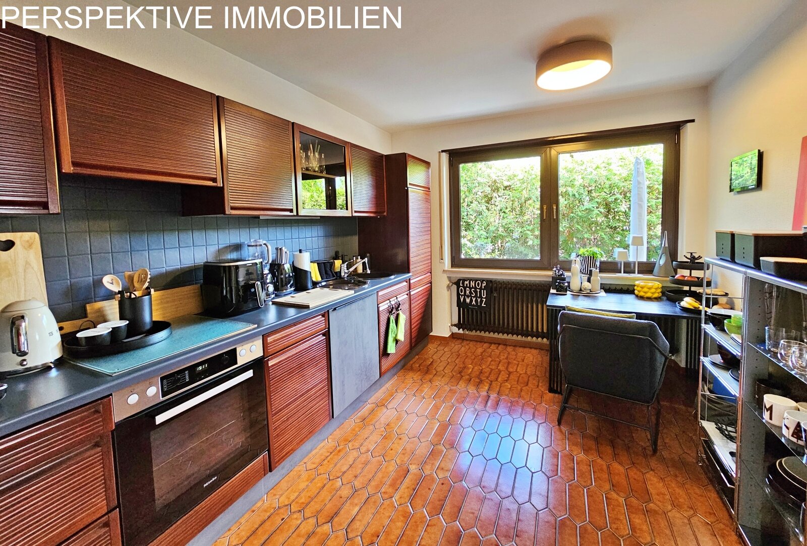Ein Zuhause zum Verlieben * Zweifamilienhaus mit schönem Garten in toller Lage