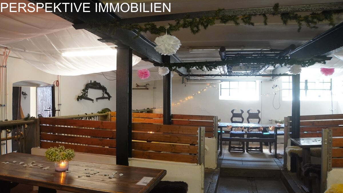 Die Grafenfamilie als Nachbarn -  historisches Anwesen mit Gasthaus & Industriehallen in Top-Lage