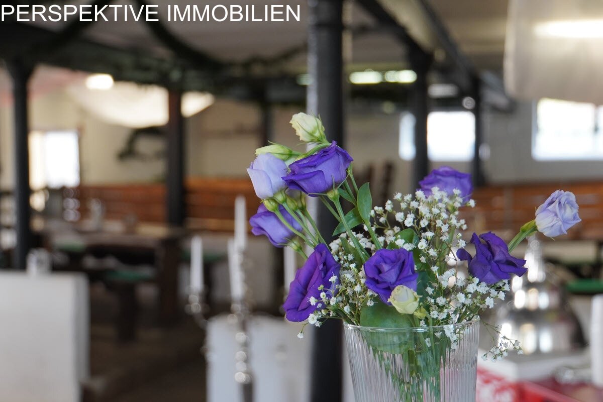 Die Grafenfamilie als Nachbarn -  historisches Anwesen mit Gasthaus & Industriehallen in Top-Lage