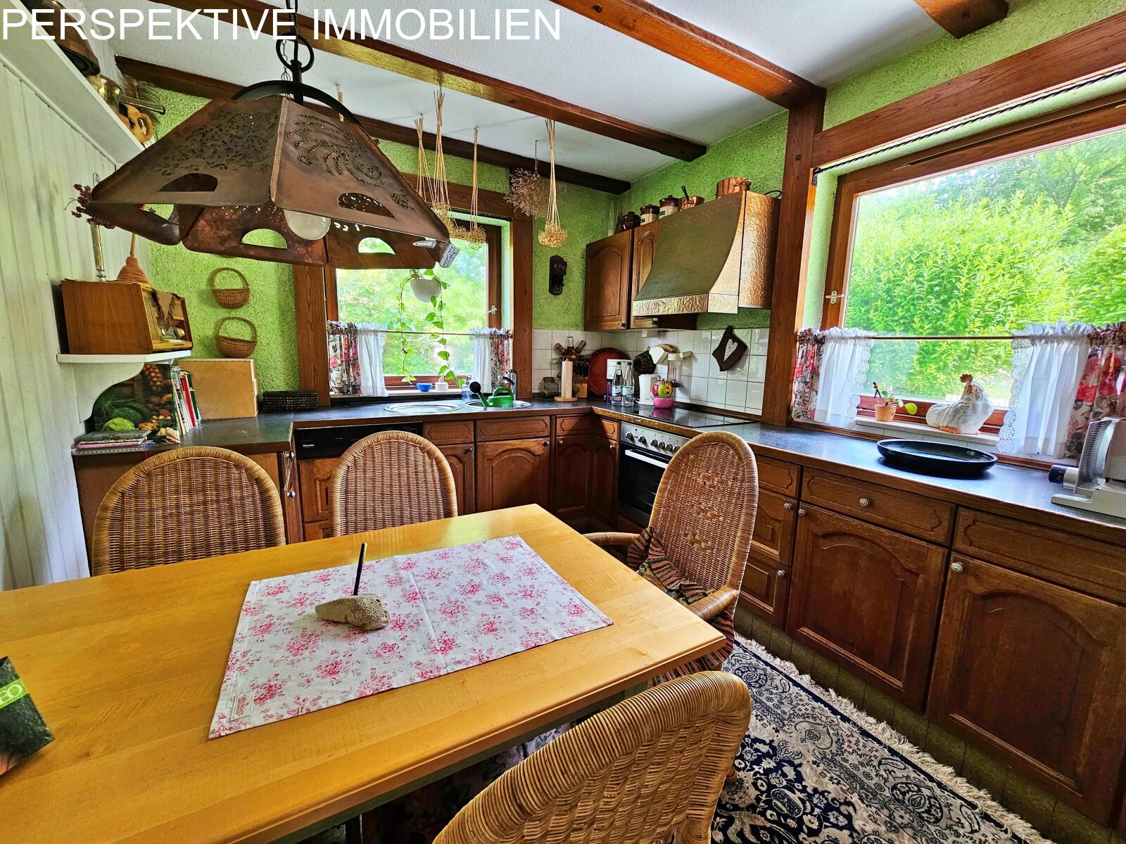 Großartiges Einfamilienhaus mit ELW in ruhiger Lage