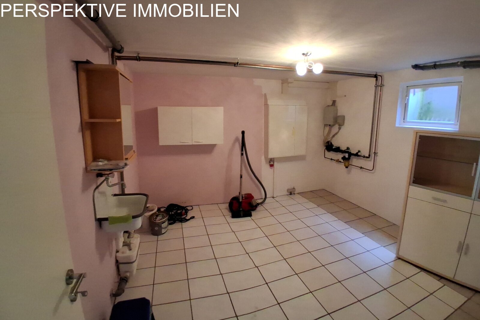 Modernes freistehendes 1-Familienhaus + Baugrundstück in ruhiger Lage