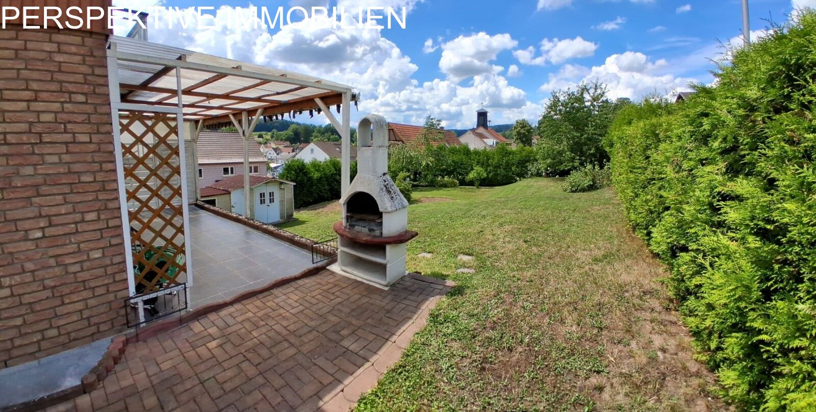 Modernes freistehendes 1-Familienhaus + Baugrundstück in ruhiger Lage