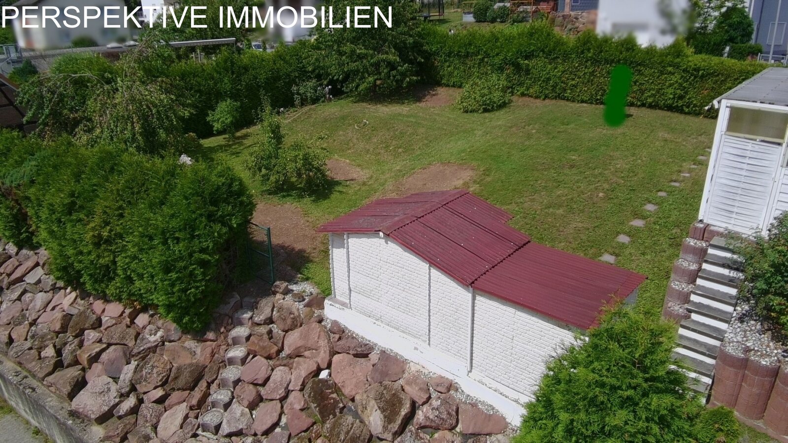 Modernes freistehendes 1-Familienhaus + Baugrundstück in ruhiger Lage