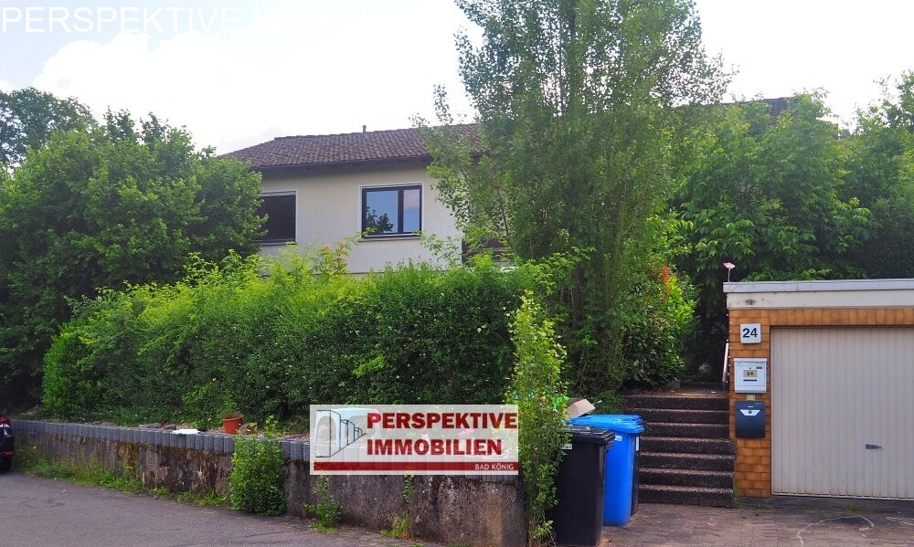 TOP Lage in Bad König - Haus mit 2 Wohnungen und schöner Aussicht