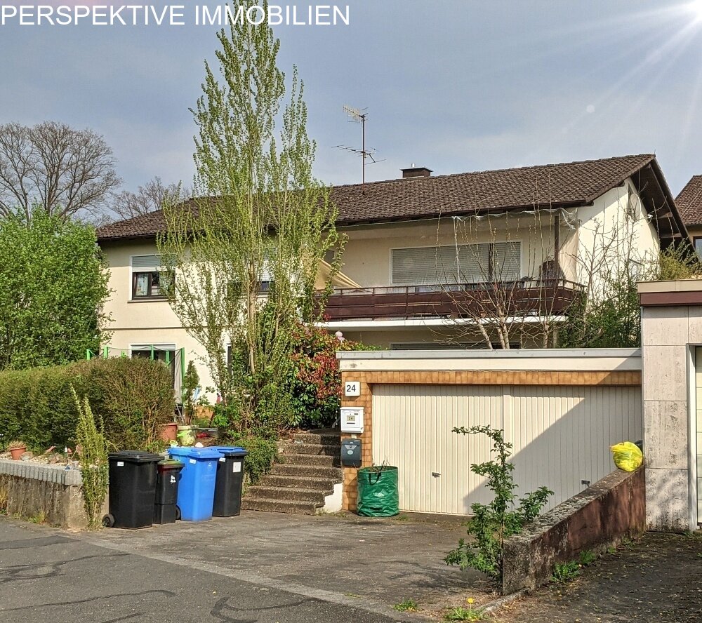 TOP Lage in Bad König - Haus mit 2 Wohnungen und schöner Aussicht