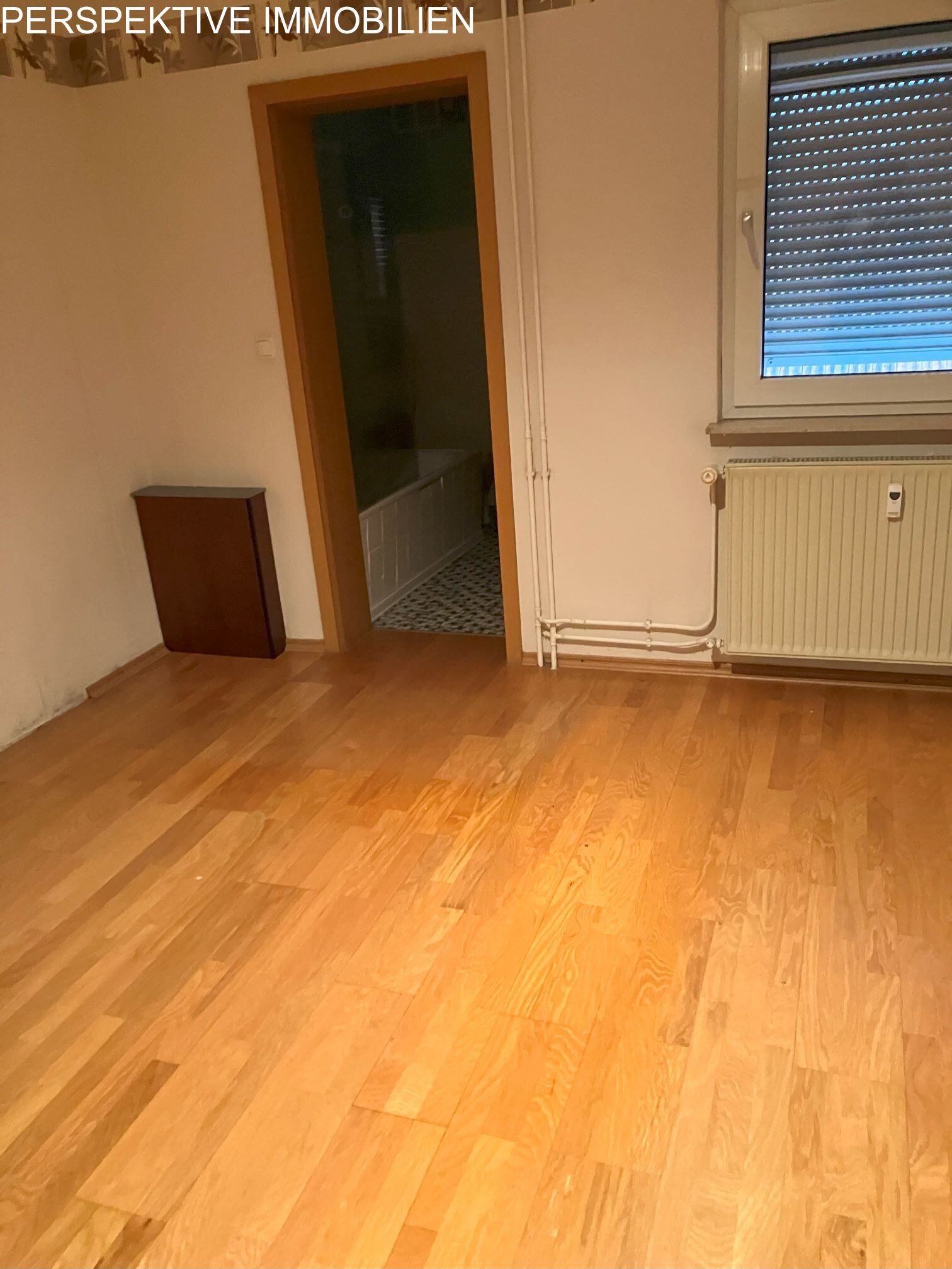 Freistehendes 2-Familienhaus in ruhiger Lage und großem Garten