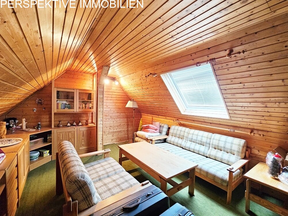 Geräumiges Ein- bis Zweifamilienhaus in zentraler Lage von Höchst i. Odw.