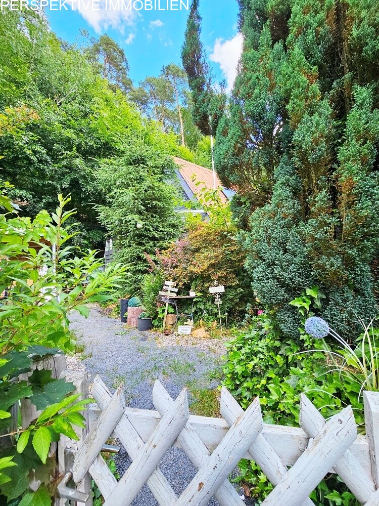 RESERVIERT - Nurdachhaus mit schönem Garten am Tor zum Odenwald 