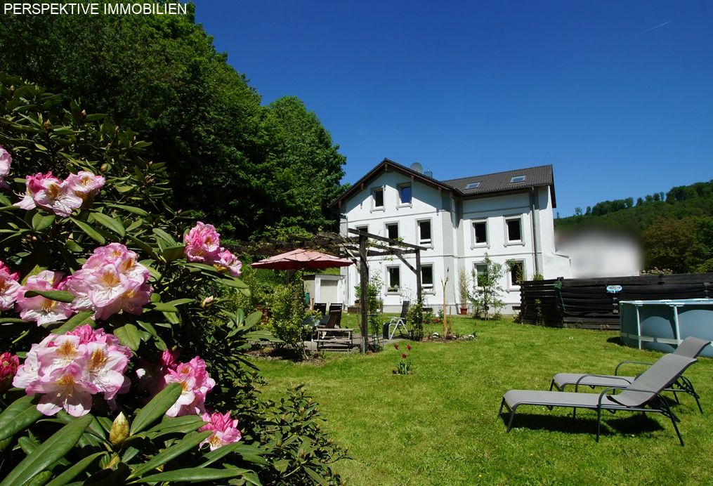 Ein Gründerzeitschmuckstück mit tollem Garten, komplett saniert