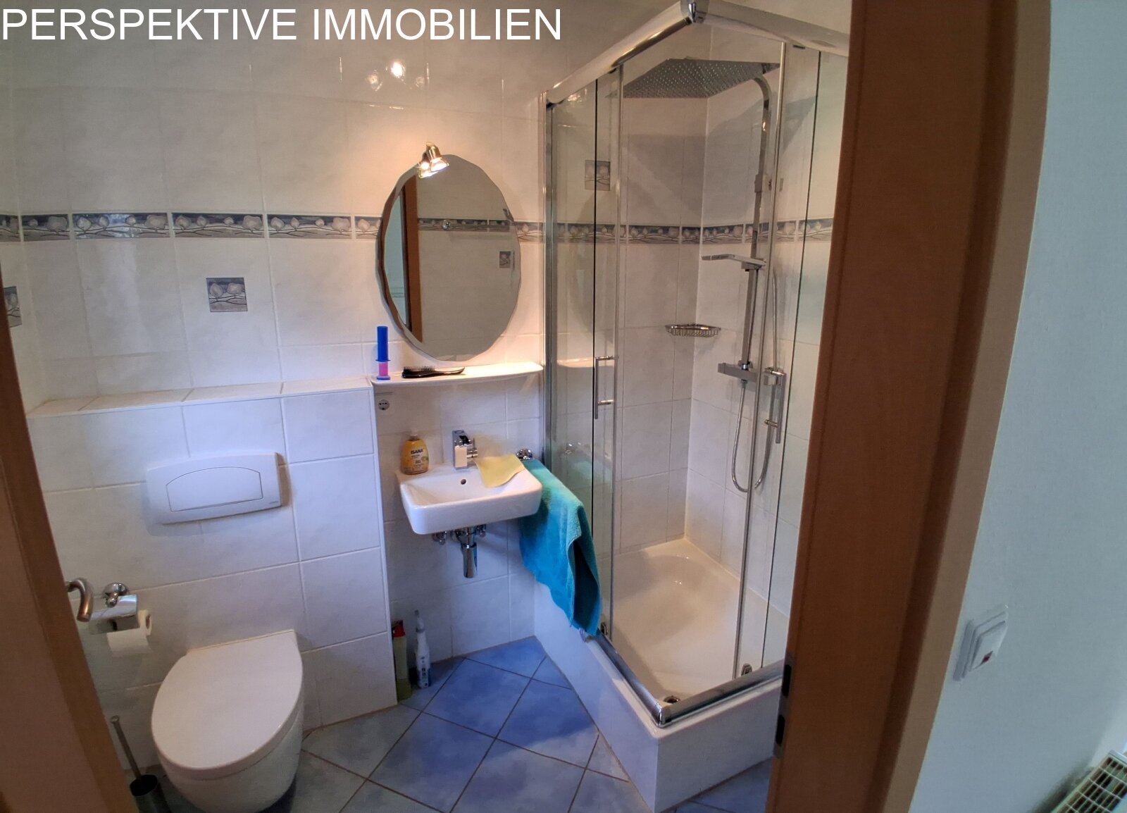 Gäste WC mit Dusche Gäste WC mit Dusche