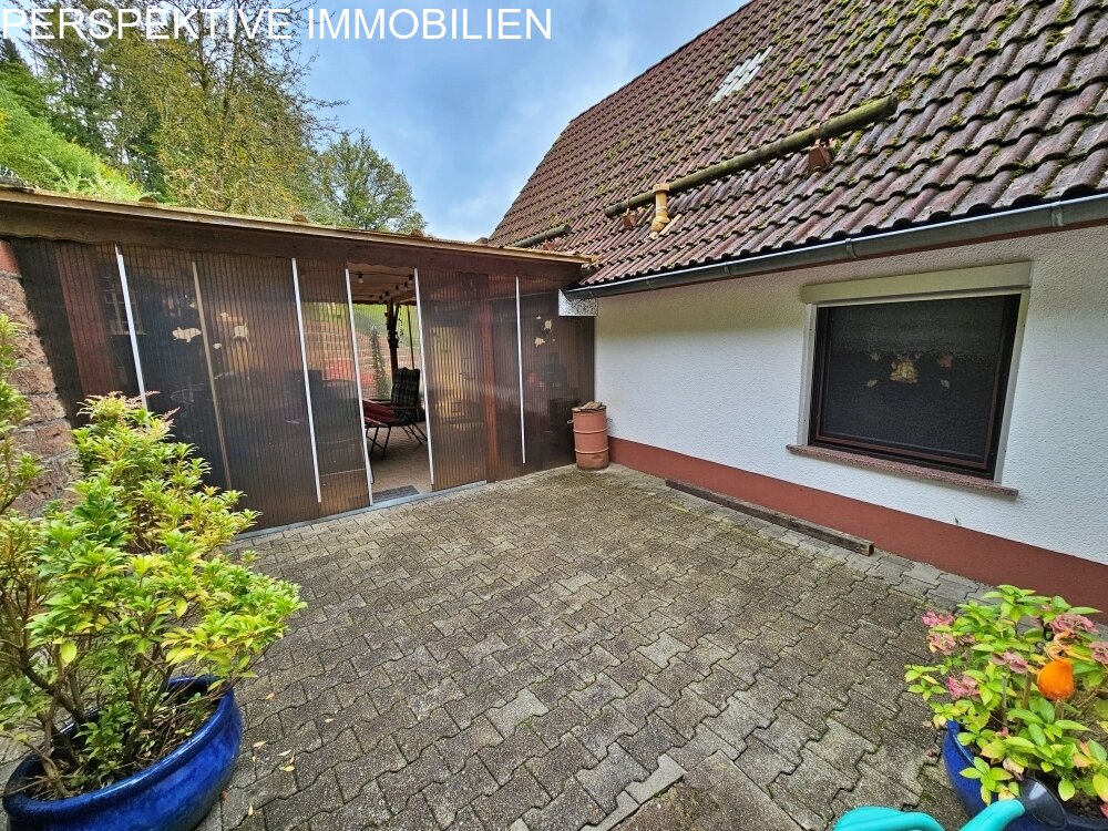 Hinter dem Haus Hinter dem Haus
