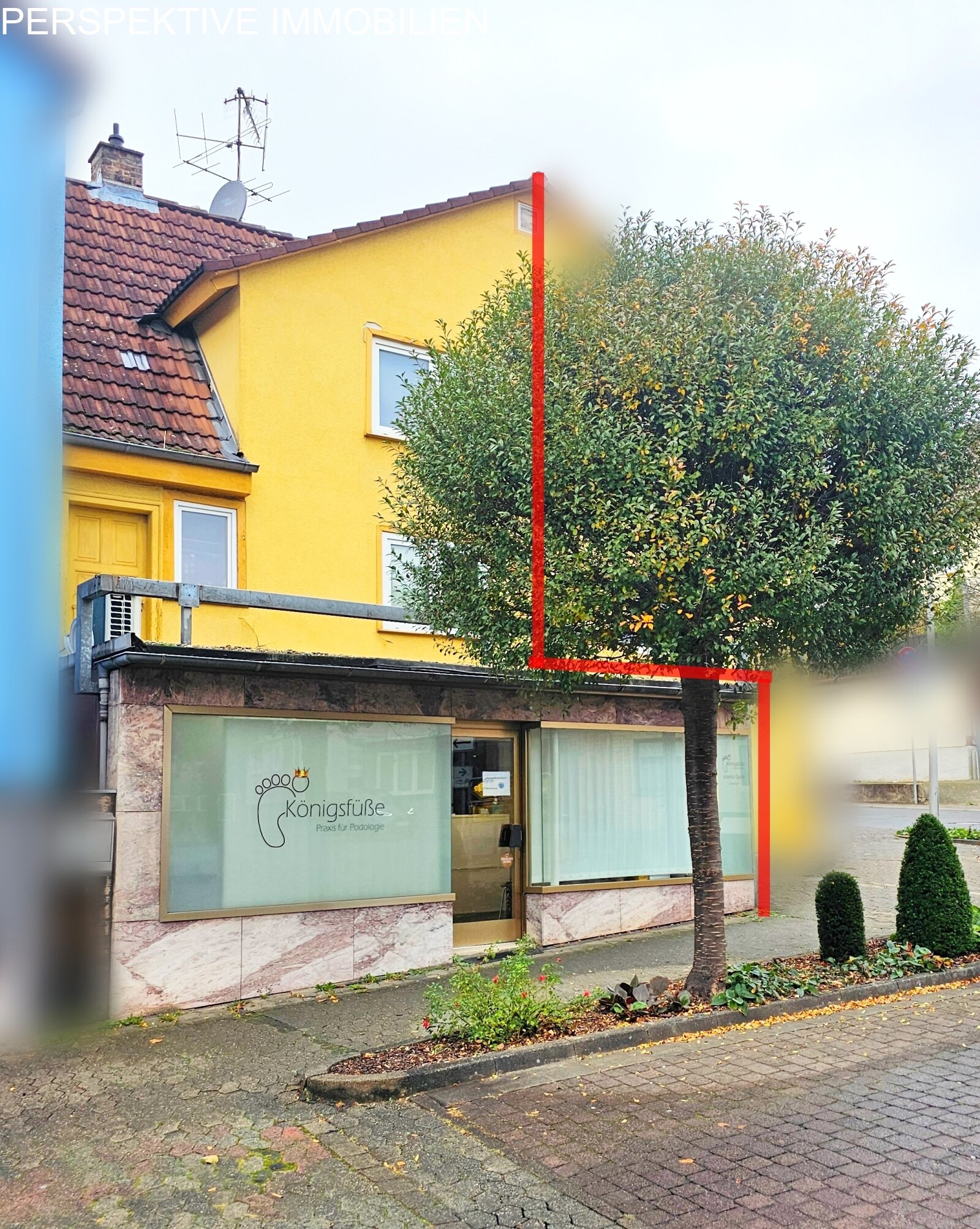 Straßenseite Straßenseite